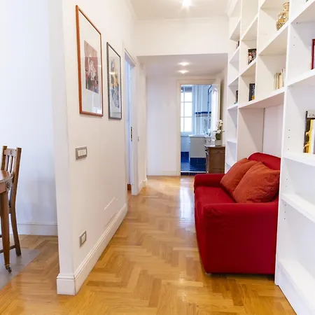 Elegantis Solinda - Easily Get To The Historic Center, Metro, Tram And Bus Are Nearby * Rome