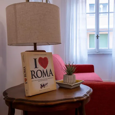 Elegantis Solinda - Easily Get To The Historic Center, Metro, Tram And Bus Are Nearby Appartamento *