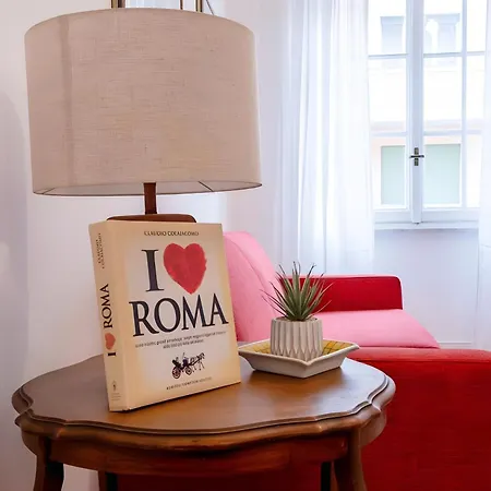 Elegantis Solinda With Private Terrace - Steps From Metro, Tram & Bus To Rome's Historic Center
